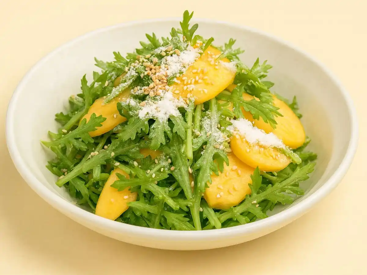 柿と春菊のキラキラサラダ