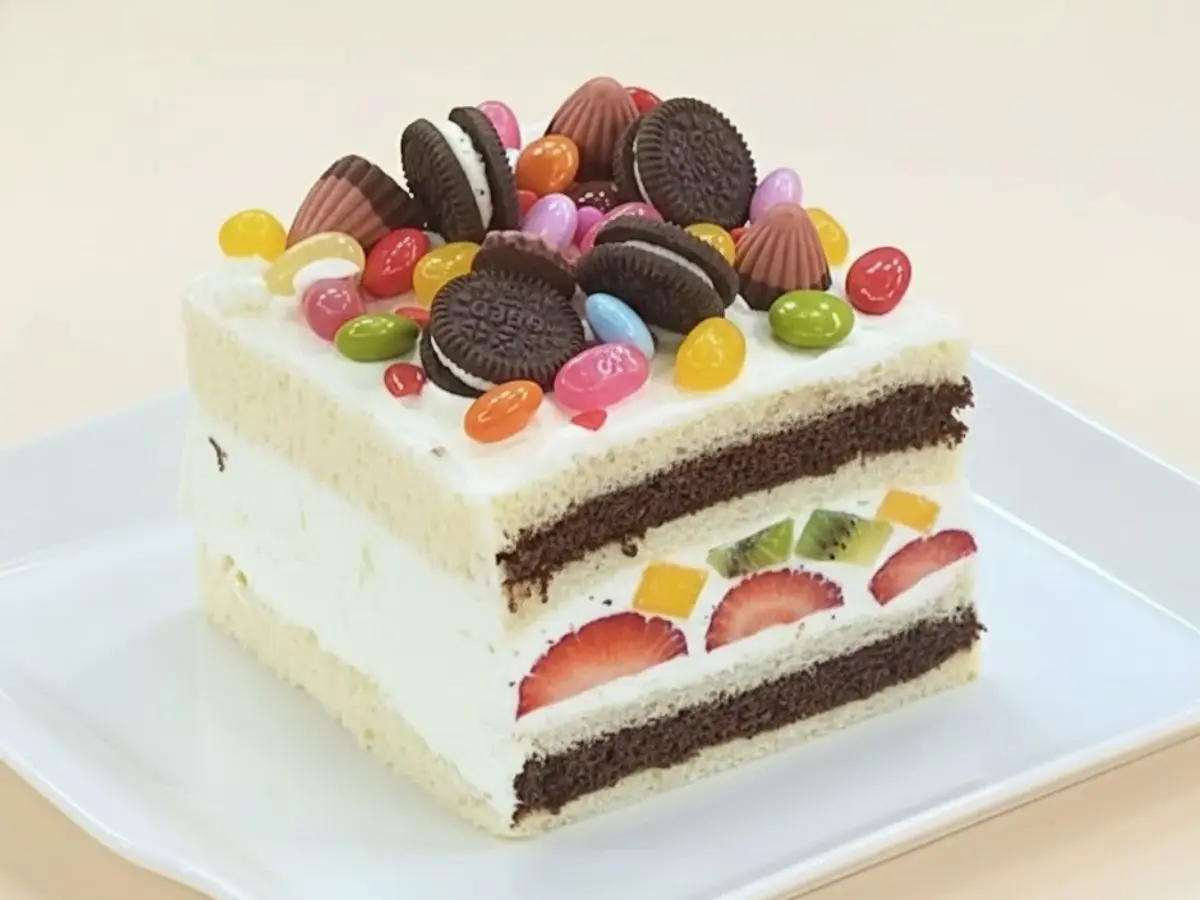 フルーツサンドイッチケーキ