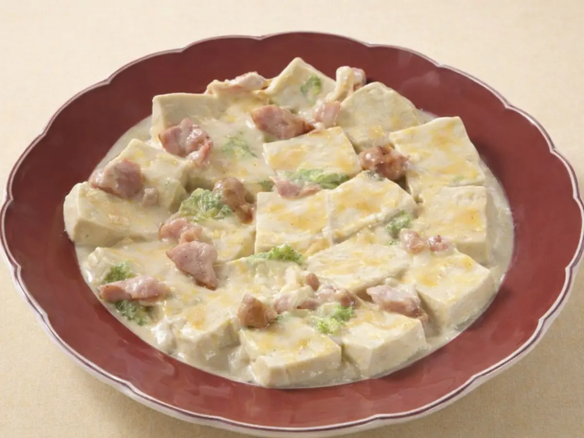 高野豆腐とベーコンのチーズクリーム煮