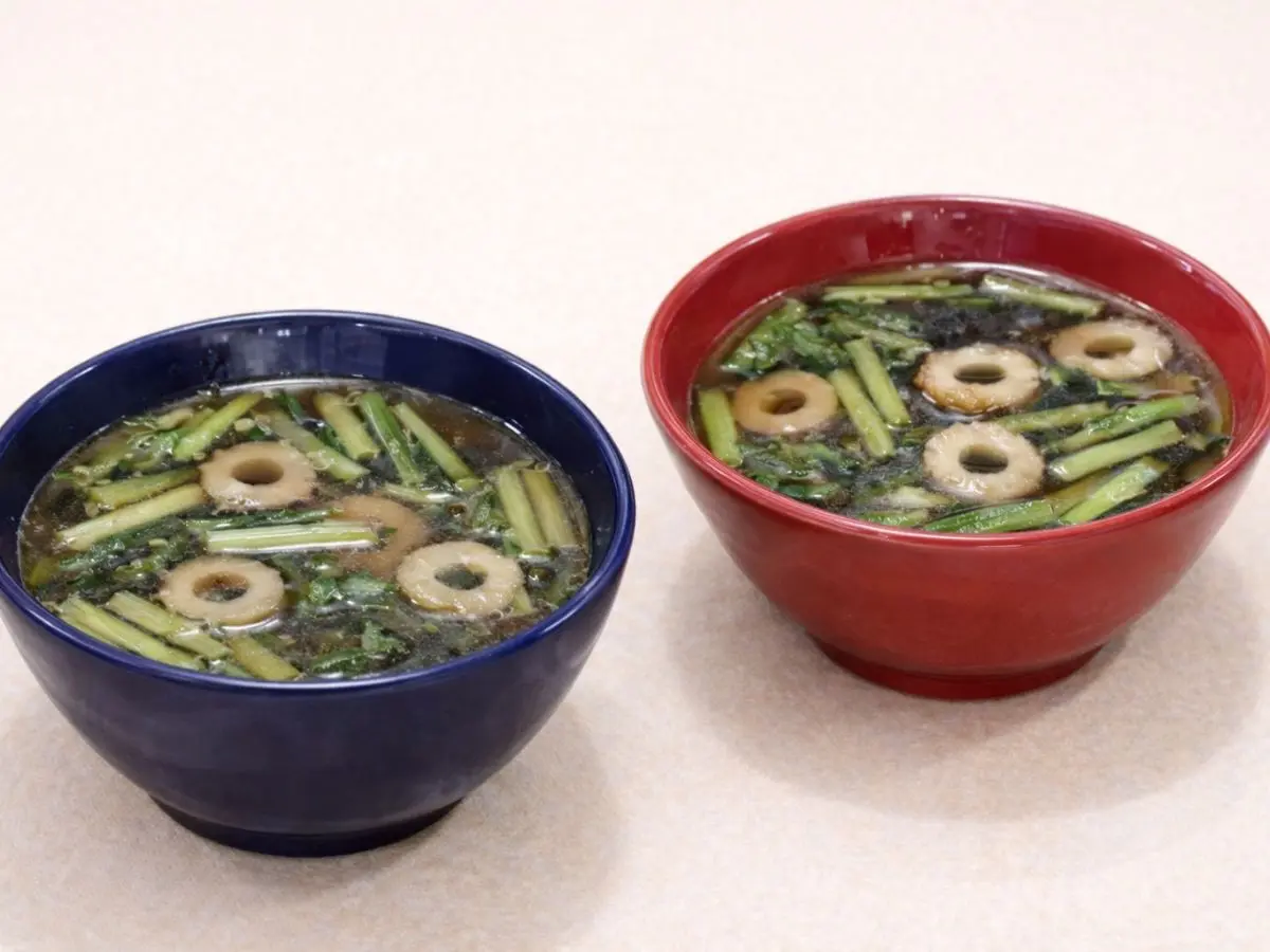 かぶの葉とちくわのオイスタースープ