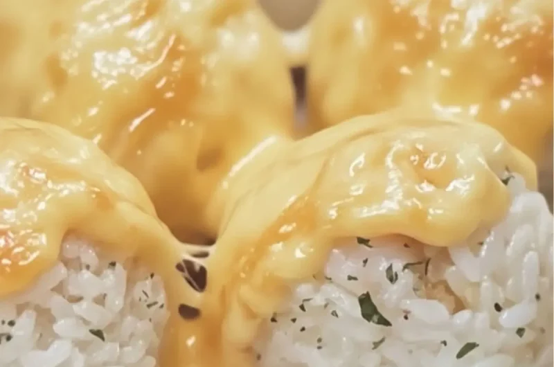 【沸騰ワード】シーフードピラフおにぎりのレシピ ラクレットチーズがけ！志麻さん冬のチーズ祭り