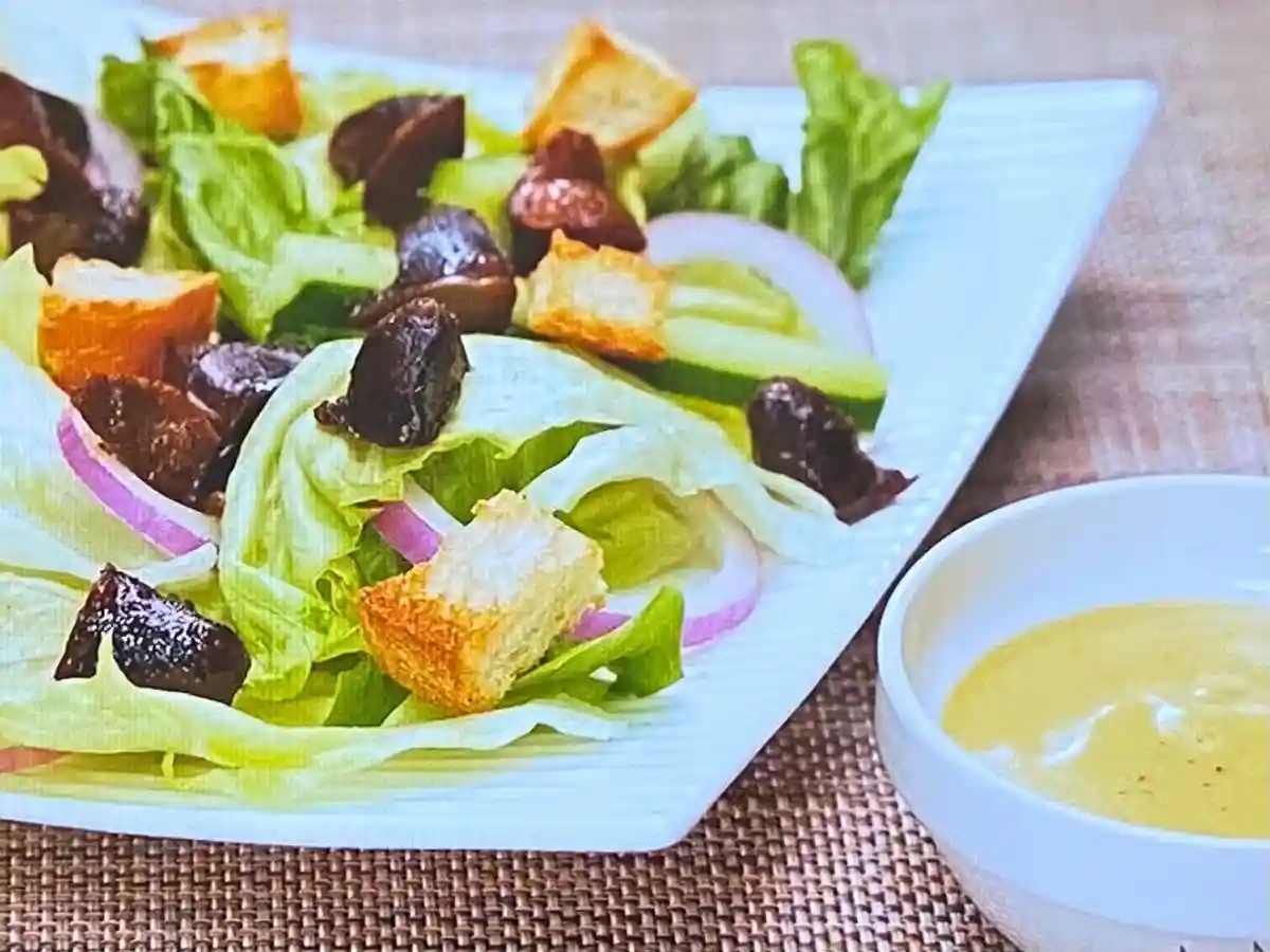 砂肝のコンフィのサラダ