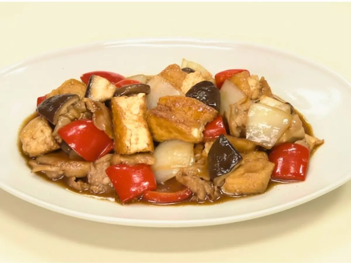 ちぎり厚揚げの炒め黒酢酢豚