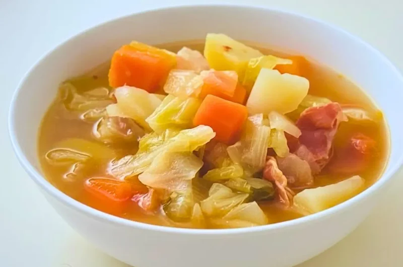 【沸騰ワード】ガルビュール（野菜と生ハムのスープ）のレシピ 志麻さん冬ご飯