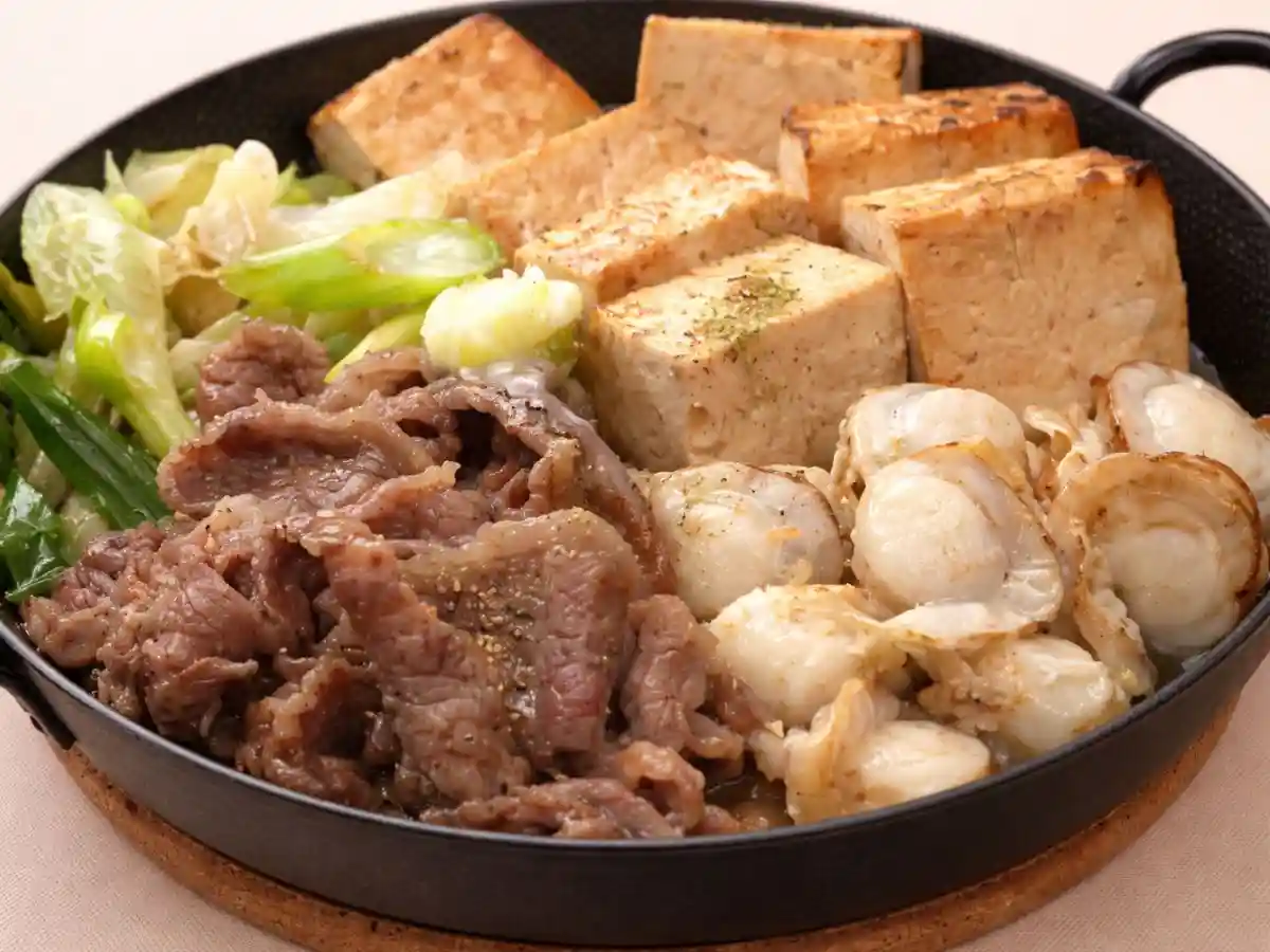 牛こまとホタテのすき焼き