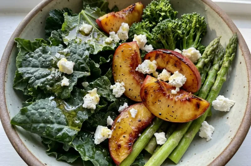 【志麻さんのレシピ】 ネクタリンとケールのシェーブルチーズサラダの作り方