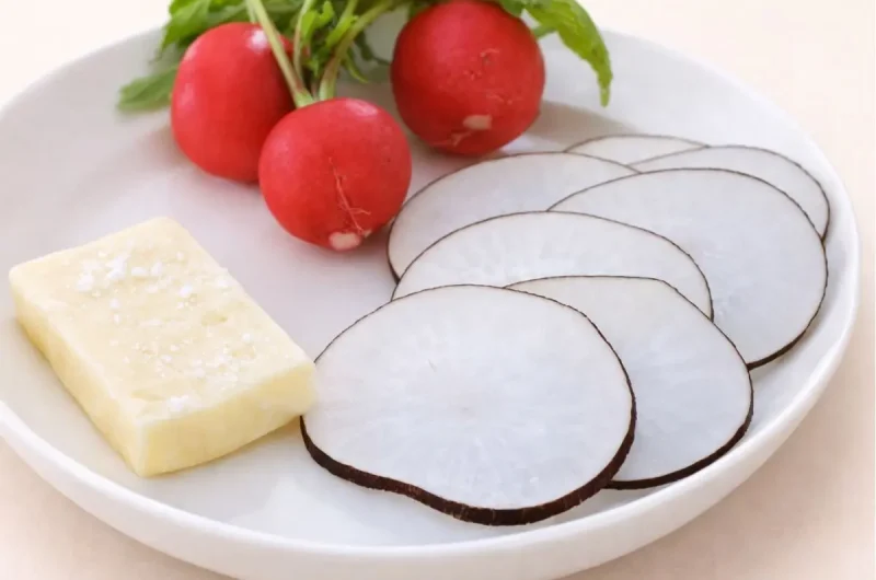 【沸騰ワード】黒大根とラディッシュの岩塩バター添えのレシピ 志麻さんパリ出張料理