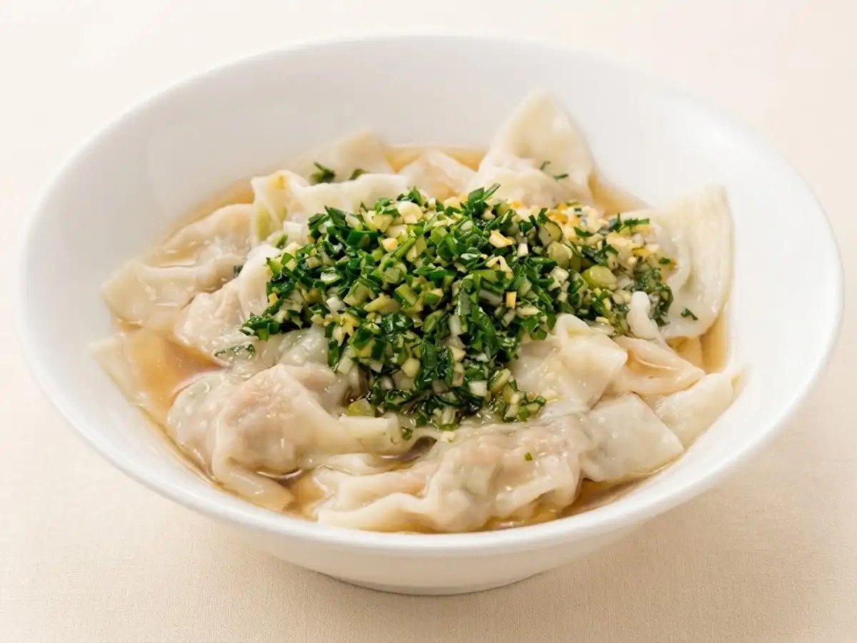 春キャベツとエビのニラダレ水餃子