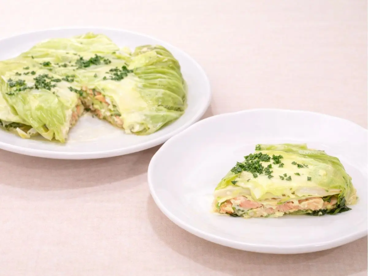 春キャベツとサーモンのミルフィーユ蒸し