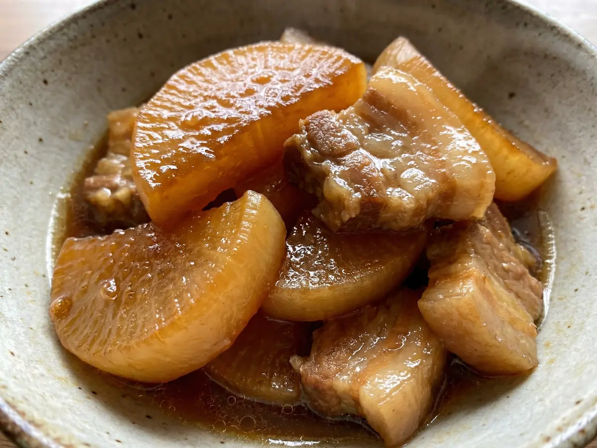 大根と豚肉のべっこう煮