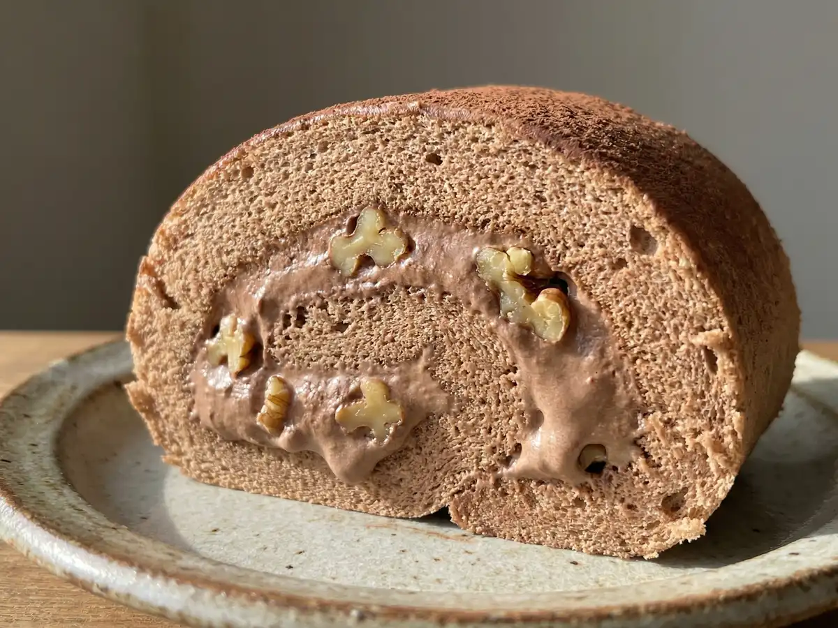 チョコクリームのロールケーキ