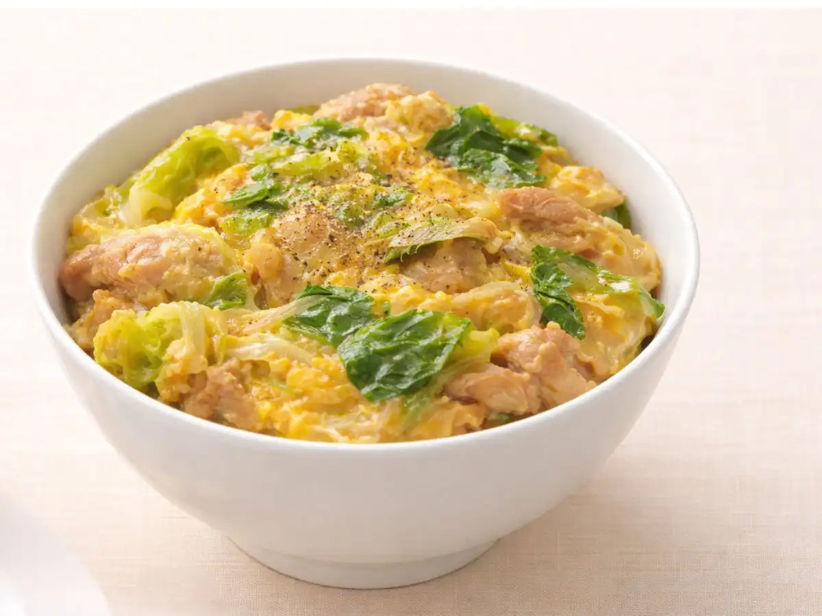春キャベツたっぷり！ヘルシー親子丼