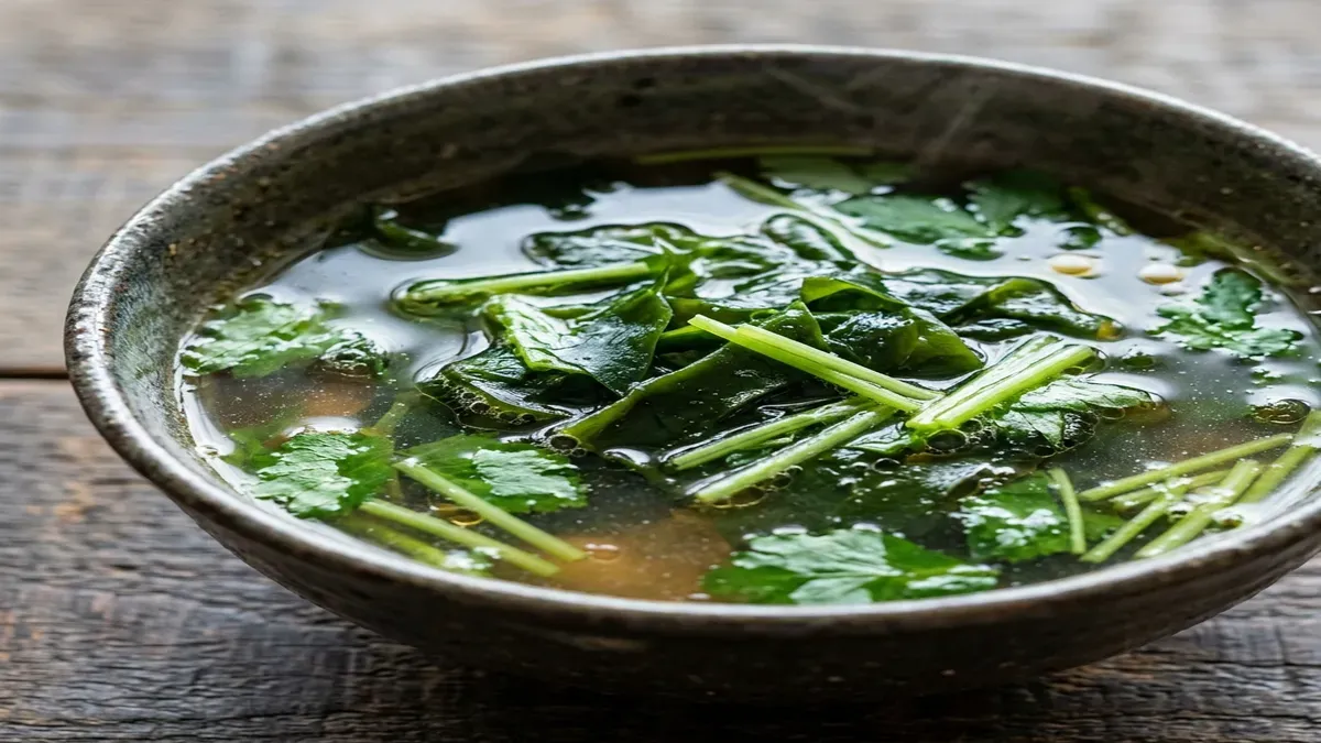 わかめとみつばのスープ