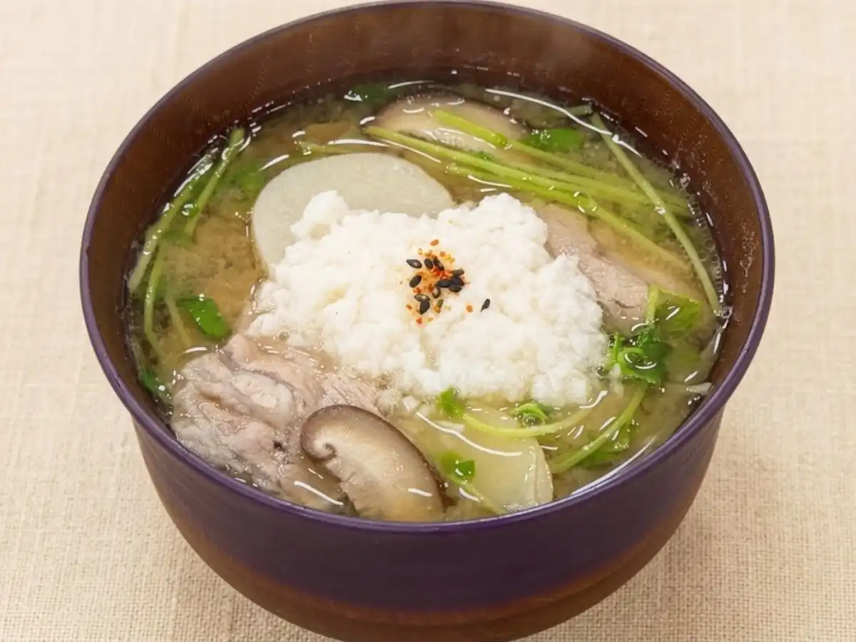 とろろ豚汁