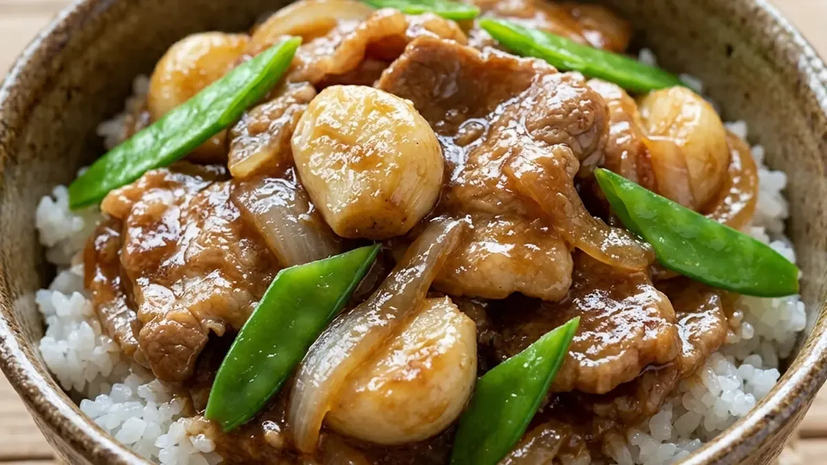 まるで肉じゃが丼