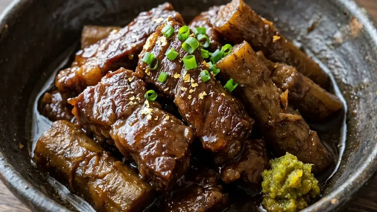 牛肉とごぼうのほろ酔い煮