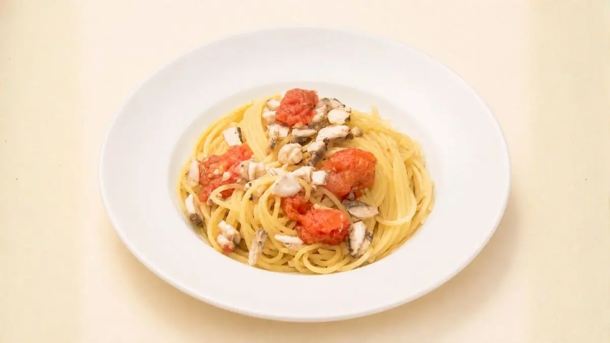 あじとトマトのパスタ