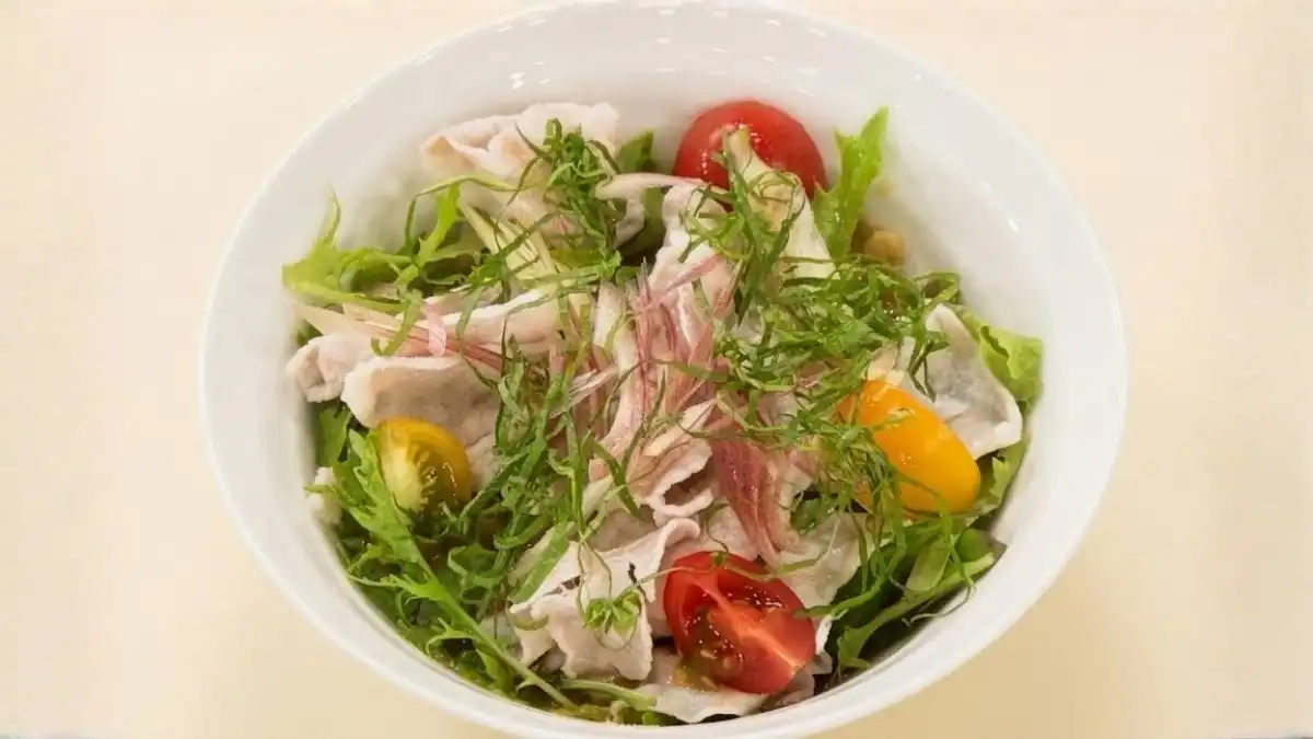 豚しゃぶサラダ冷や汁風