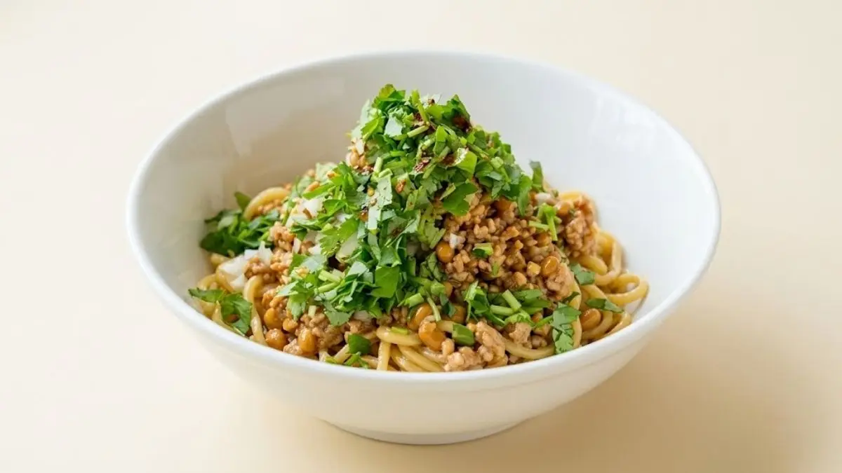 炒め納豆のあえ麺