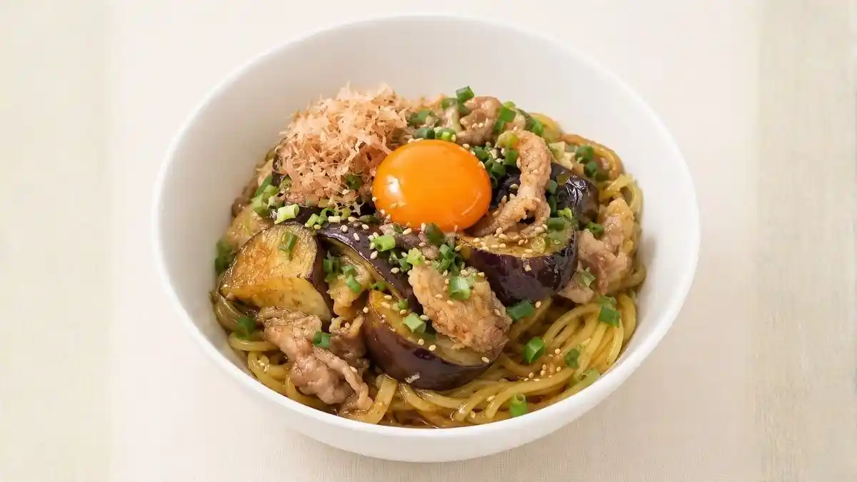 なすと豚こまのスタミナ麺