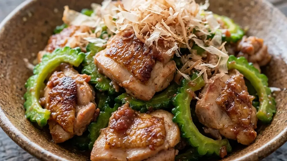 鶏とゴーヤーの梅炒め
