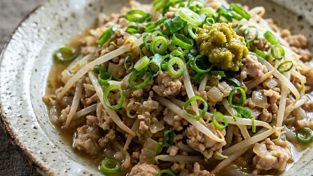 もやしとひき肉の皿蒸し