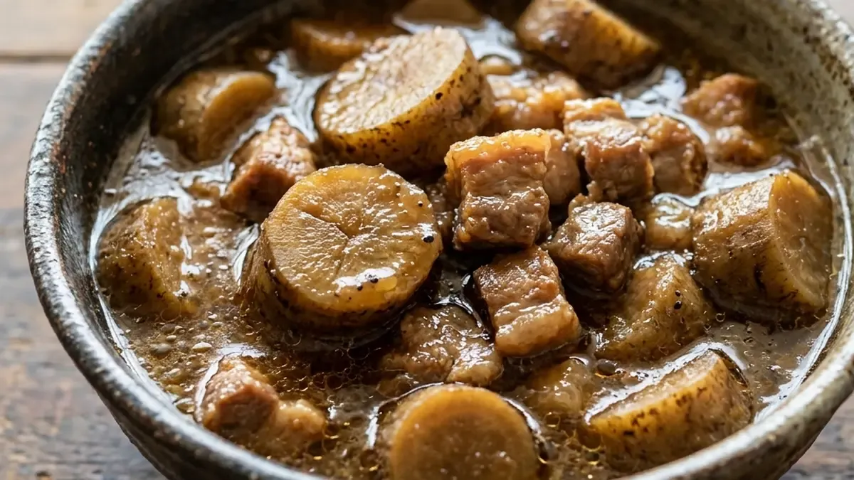 ごぼうと豚肉の煮物