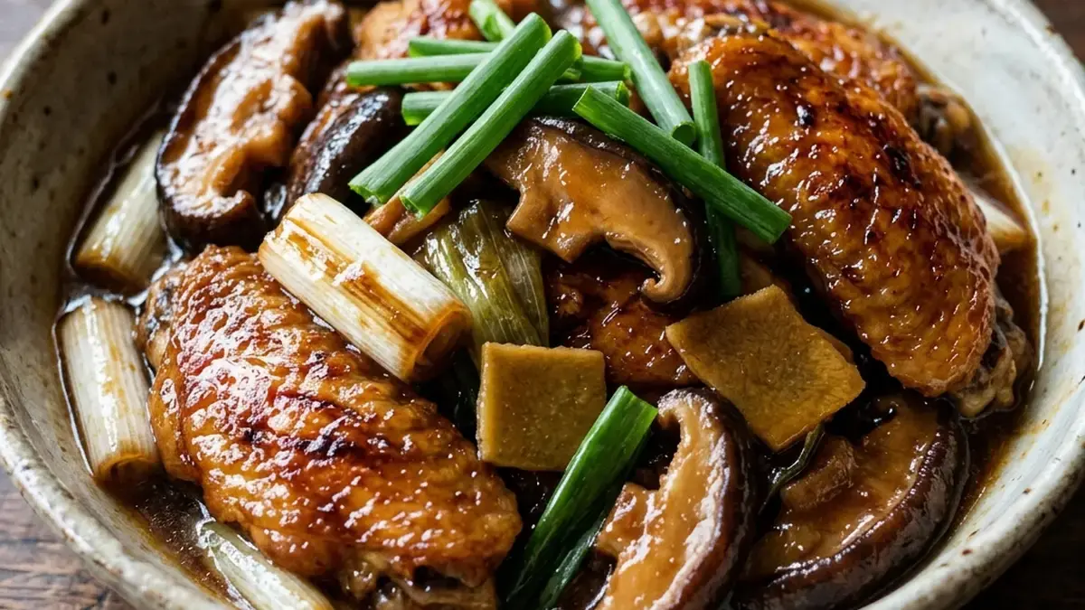 干ししいたけと鶏手羽のしょうゆ煮