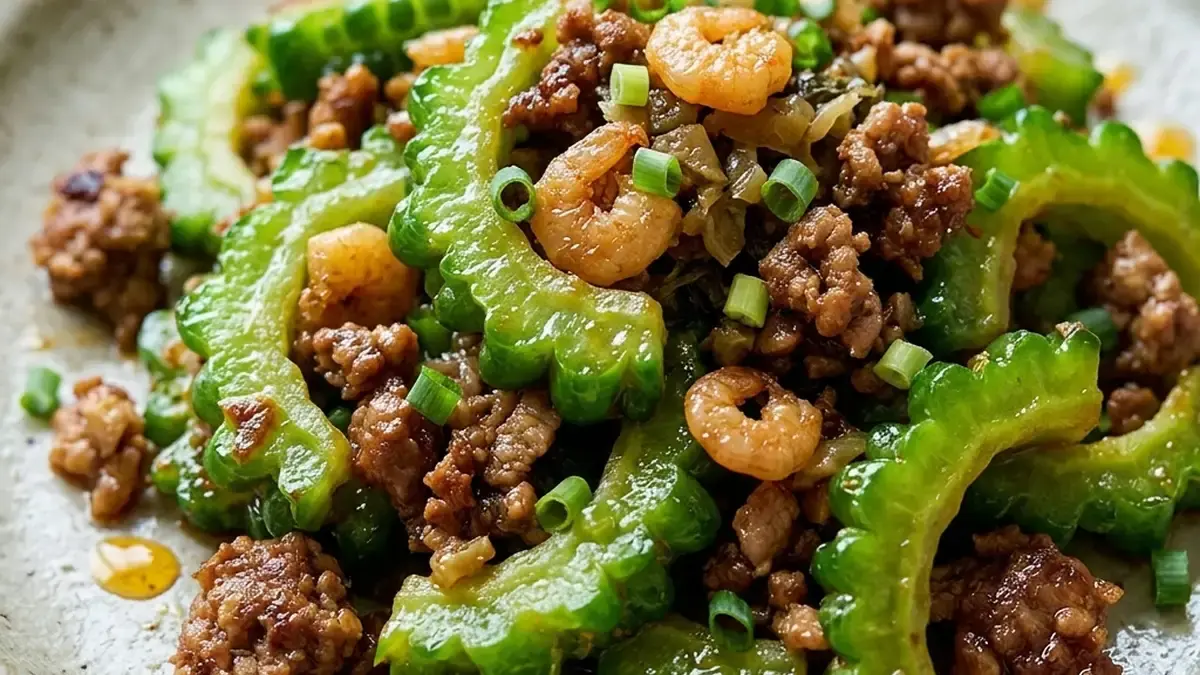ゴーヤーとパラパラひき肉の炒め物