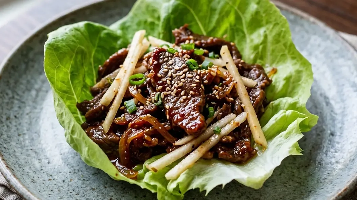 梨と牛肉のみそ炒め レタス包み