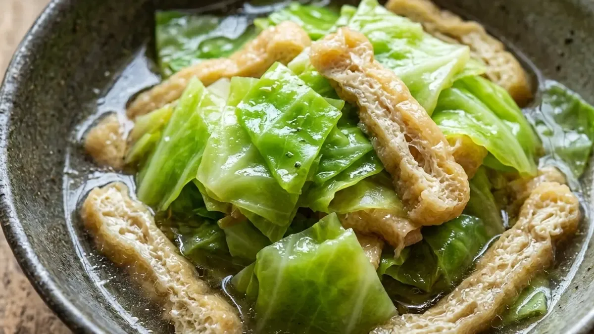 春キャベツと油揚げのサッと煮