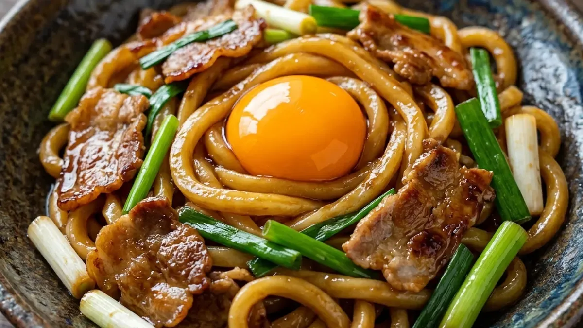 ワンパンあまから肉うどん